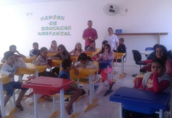 Grupo Agentes Mirins participam de palestra sobre reciclagem no Centro de Educação Ambiental